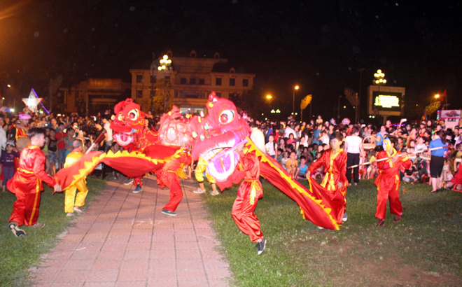 Tết Trung thu ý nghĩa được Tỉnh đoàn tổ chức cho thiếu nhi trên địa bàn.